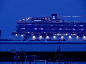 010ac7d17ef041c2a9ebdcf420fd85854bb6d95122