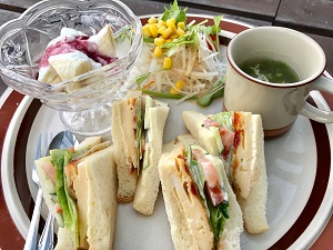 013e93a2b79591147307aaf31f0433e5df09d36c61